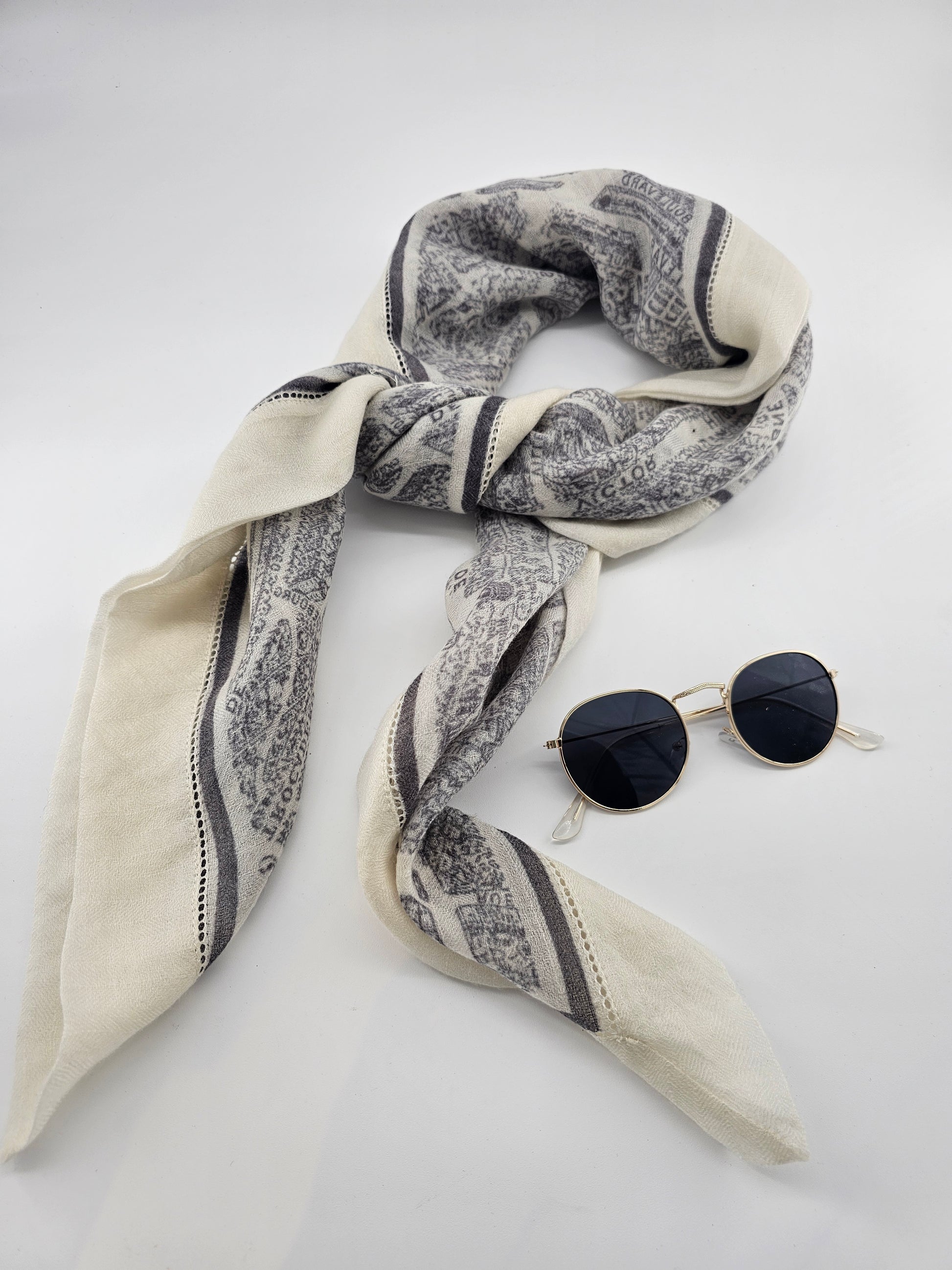 cashmere, hand finished,100% pure, unique design, cashmere,decroative fabric,shawl,pashmina,sofat scarves,horse scarve square scarve, black and white,black and beige, map of paris 